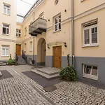 Shortstaypoland Mala